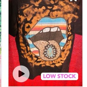 Bleached Leo Western Lips Tee NWTS
